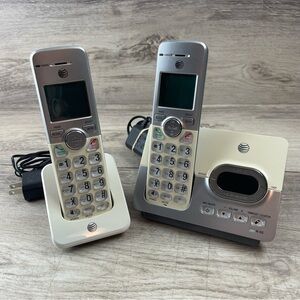 AT&T 2-Handset Cordless Phone Answering System w/ Caller ID/Call Waiting EL52303